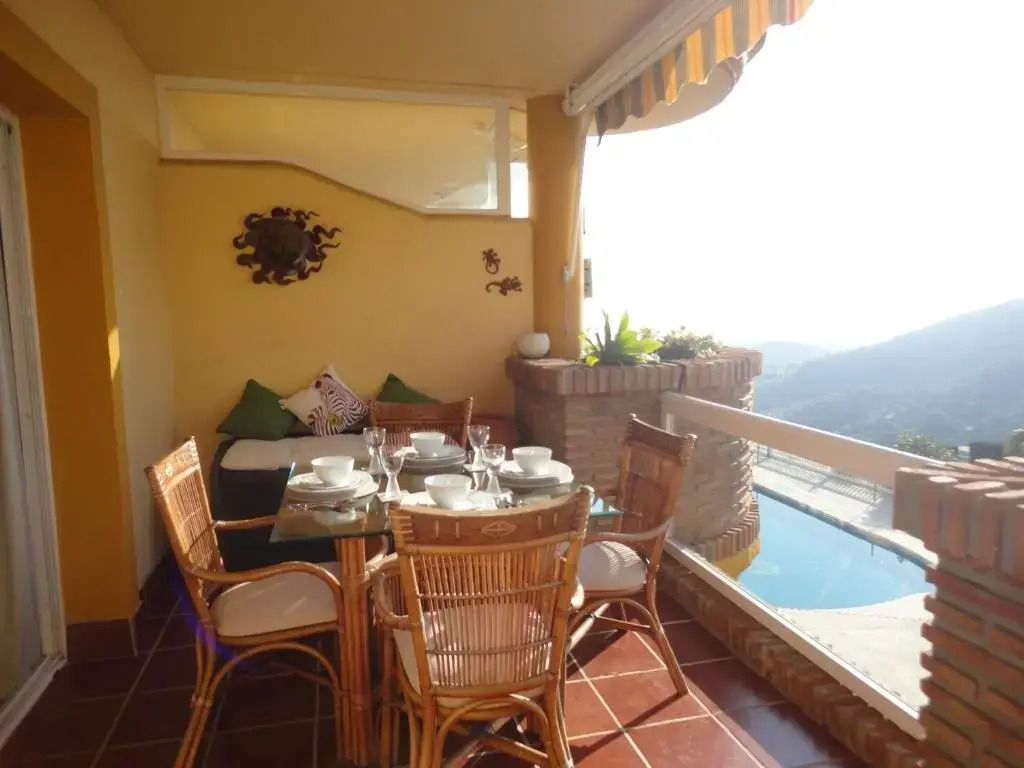 Ref. 2733 Altos De Calahonda