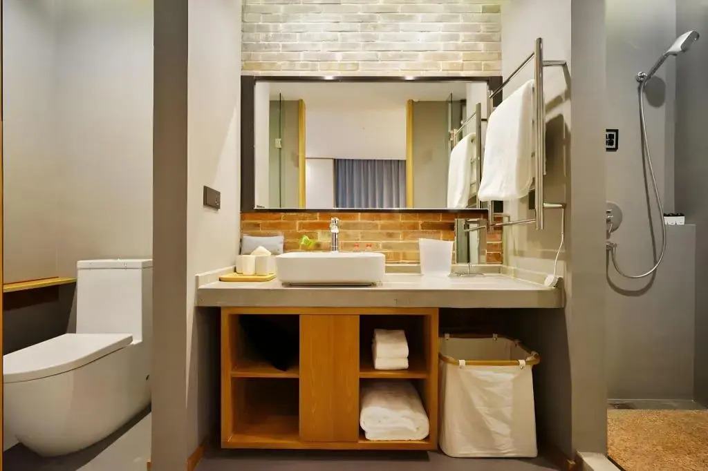 Cozylife Hotel Westlake