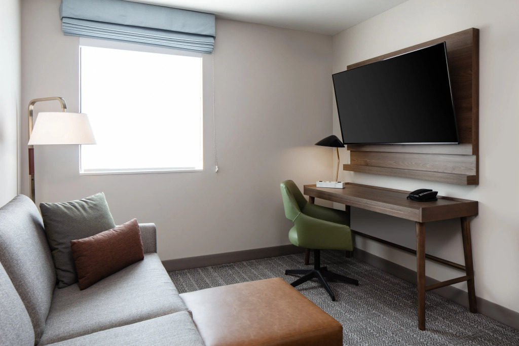 Staybridge Suites - Iowa City - Coralville by IHG