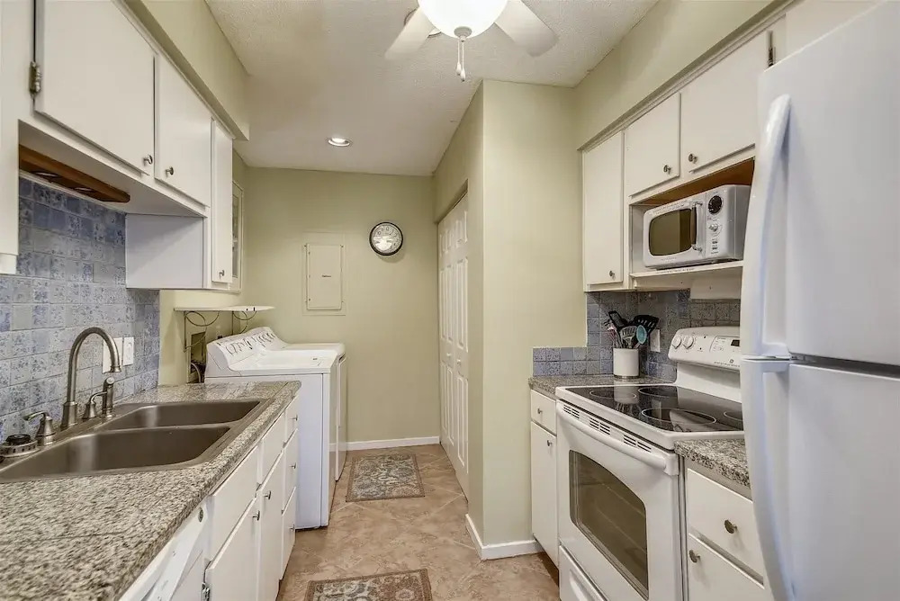 2314 Racquet Club Villa