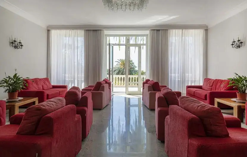 Flat 75M² 1 Bedroom 2 Bathrooms - Genoa
