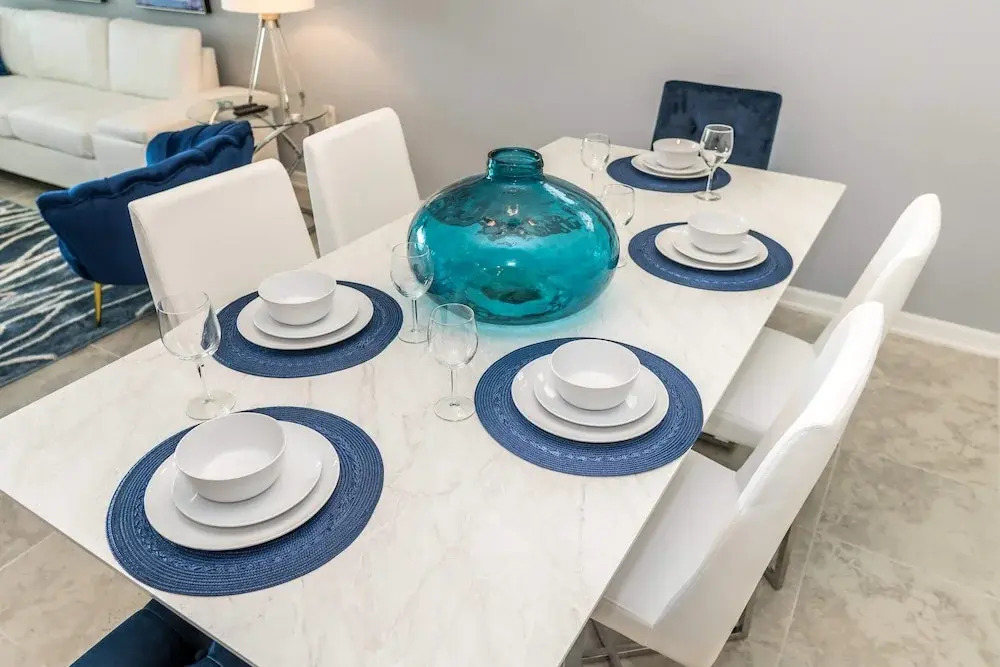 Posh and Spacious 3BD Condo With Patio, Pond View and Close to Disney! #3sl108
