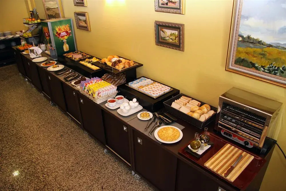 Apartamentos Plaza de Santiago - Estudios Turisticos - 1 LLAVE