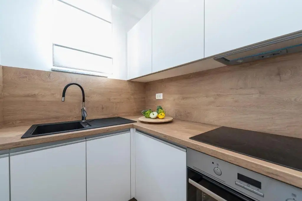 LUXURY APARTMENTS - LA VIR 1 & 2