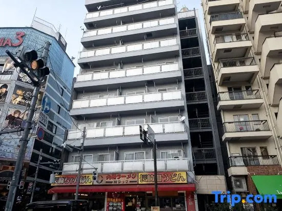 Shinjuku | Maximum 8ppl | Double×2　King×2 | 3-minute walk from the station | 42sqm private | 301