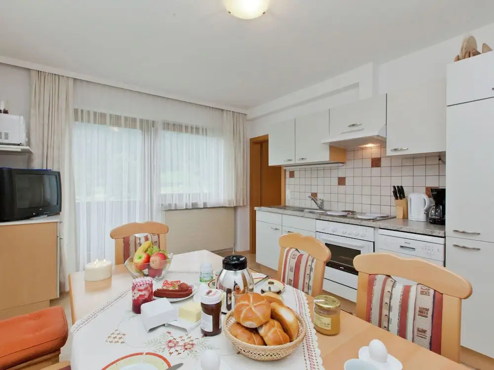 Beautiful Apartment With Large, Sunny Balcony