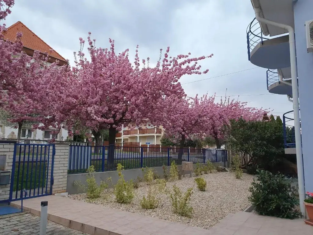 Laguna Apartmanház