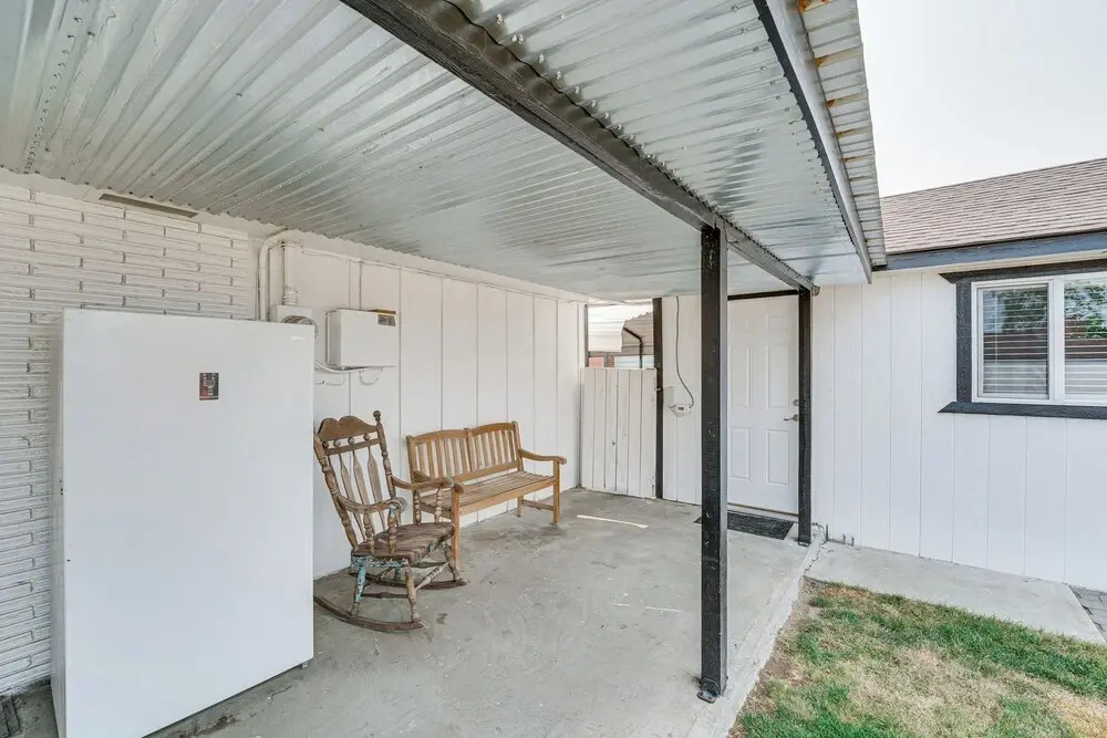 Pet-friendly Home < 1 Mi to Downtown Moses Lake!