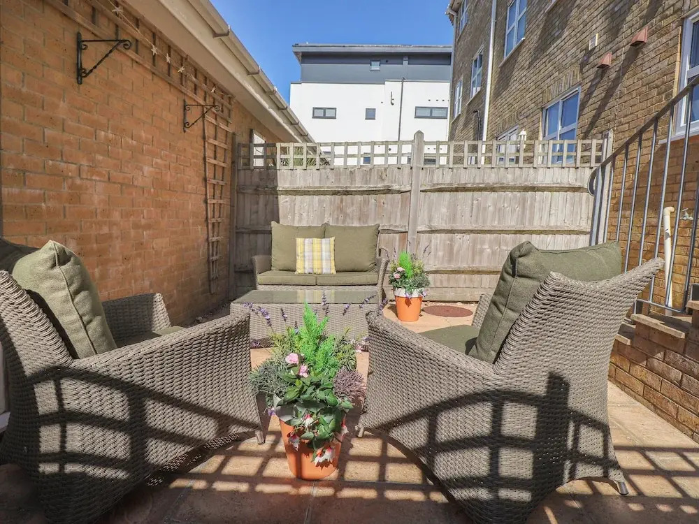 2 Victory Terrace