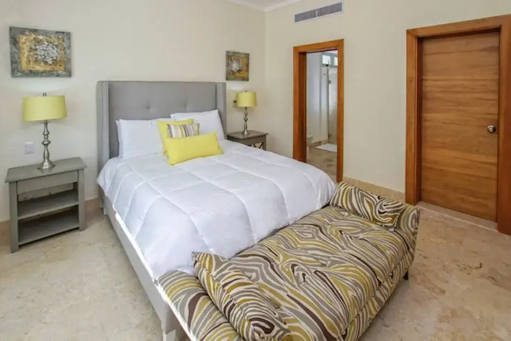 Spacious 3 BDR Fully-equipped Condo With Pool and Golf View