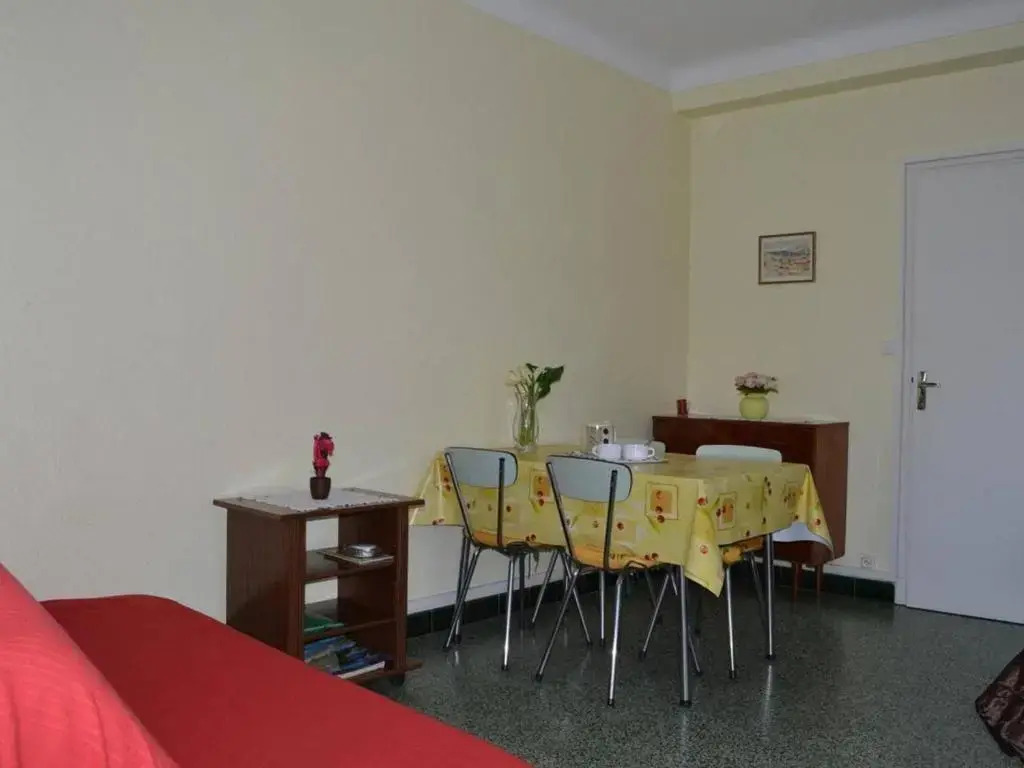 Appartement Argelès-sur-Mer, 1 pièce, 2 personnes - FR-1-225-617