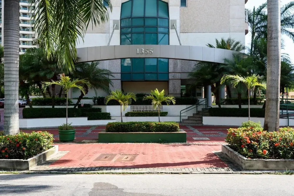 Suite Pool and gym Bpremium T6 Z10