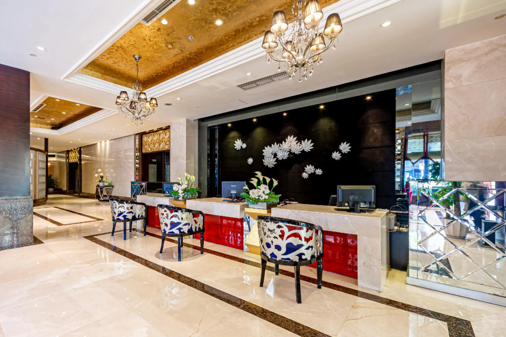 Rezen Kingtown Hotel (Chongqing Guanyinqiao)
