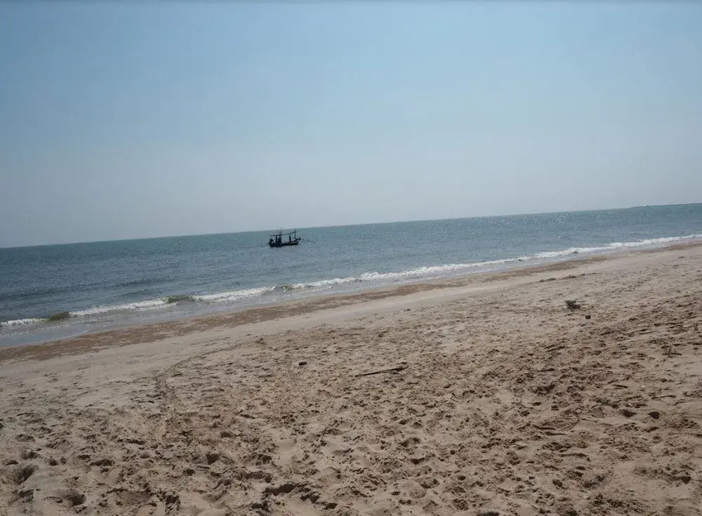 Baan Tukta at Beach