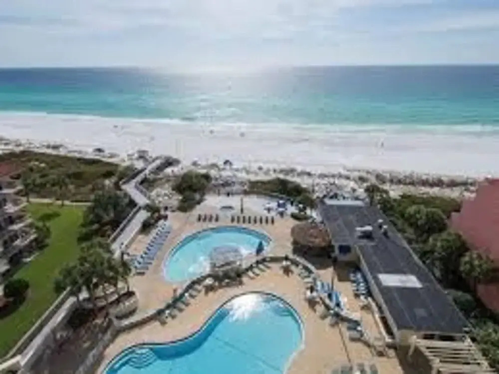 Tides of Tops'l 1008 by Destin Getaways