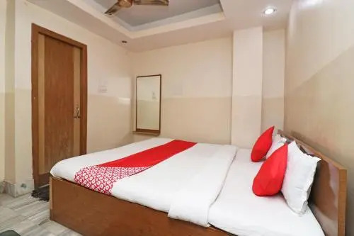 Hotel Classic by OYO Rooms