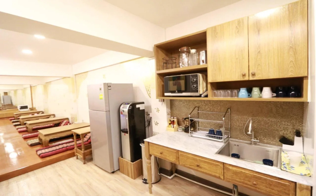 Mariya Lady Hostel Suvarnabhumi Airport