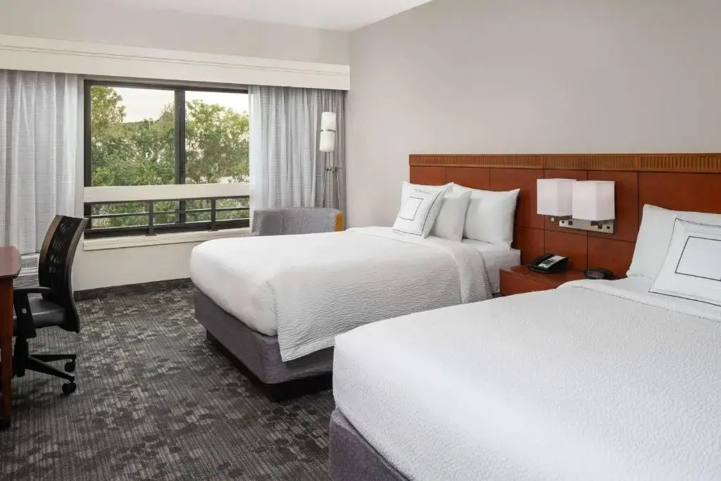 Sonesta Select Miami Lakes