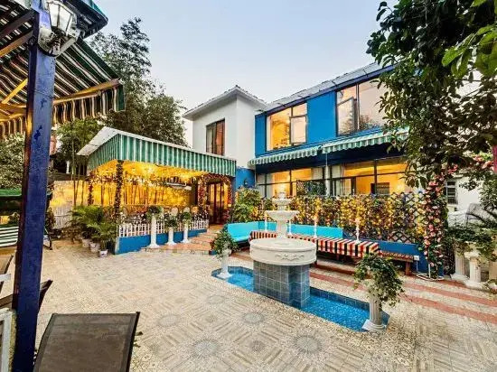 If Courtyard