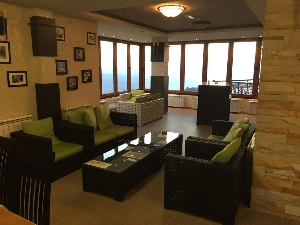 Astoria Lux - K16 Milmari
