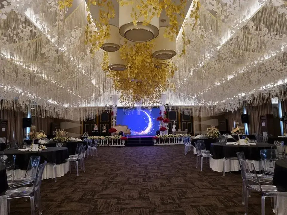 District 21 Hotel