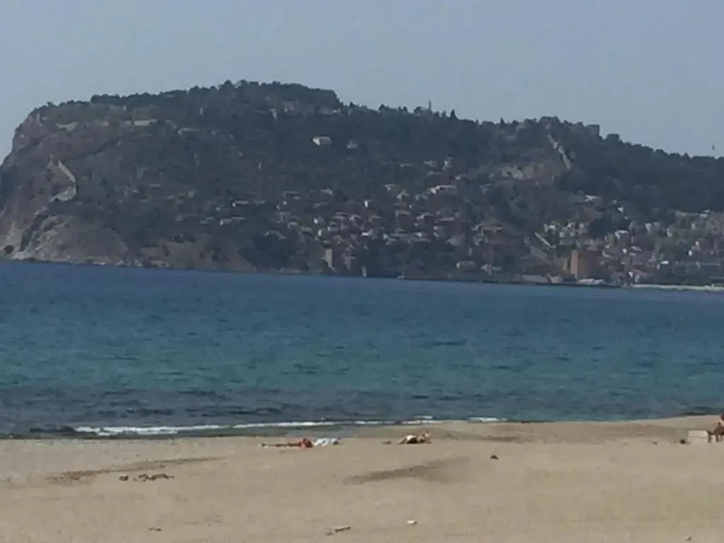 In the Center of Alanya Oba 100 M to Beach O2