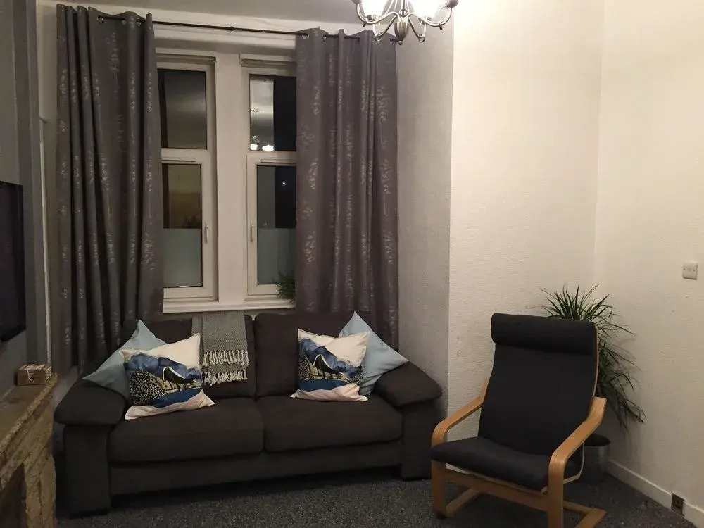 38 Broughton Road
