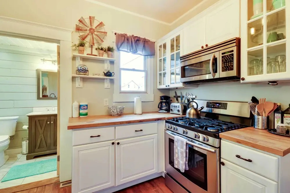 Red Lodge Home on Broadway - 15 Min to Ski Resort!