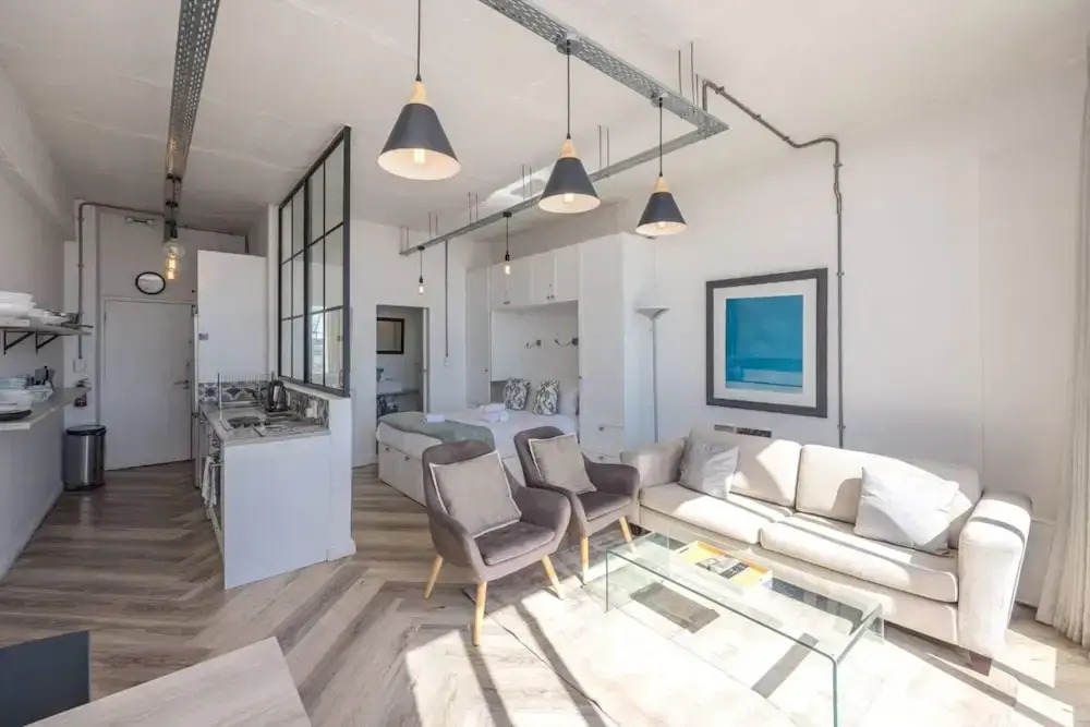 Homely Studio Apartment in Cape Town
