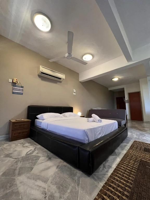 Ocean View Studio Unit at Homey Homes