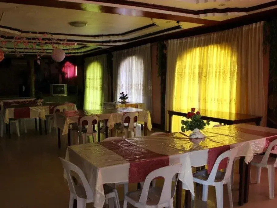 Villa Limpia Beach Resort