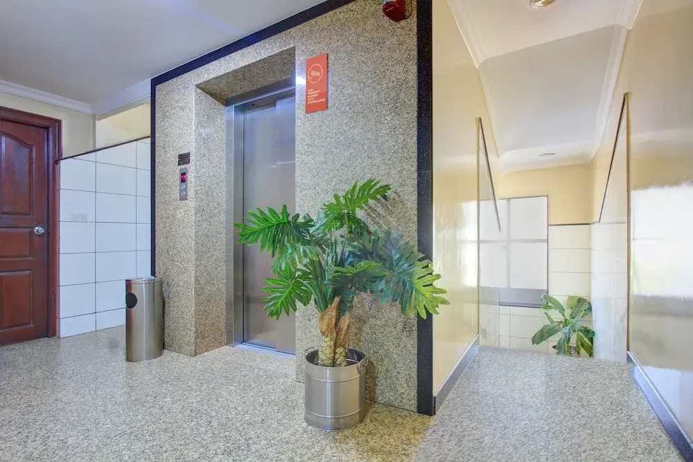 OYO 11390 Vaibhav Residency