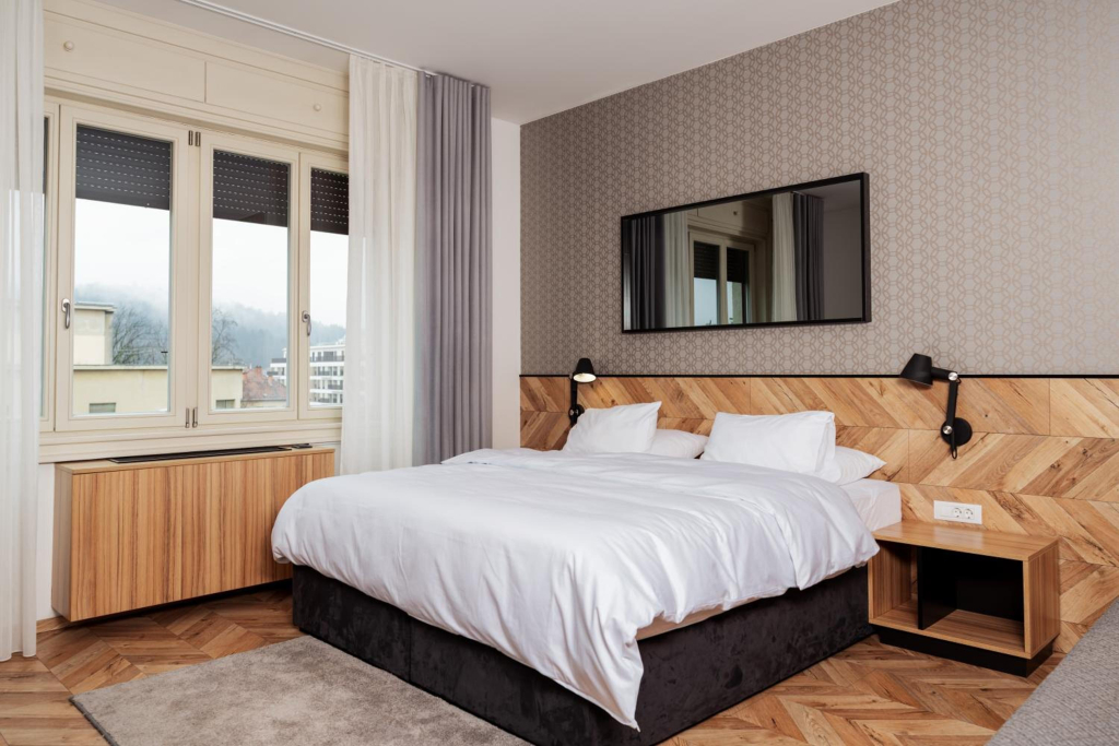 Urban Boutique Hotel Center