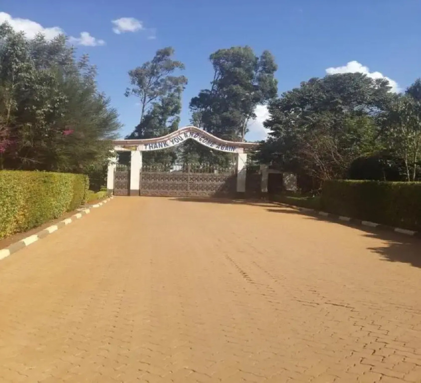 Queens Garden Hotel
