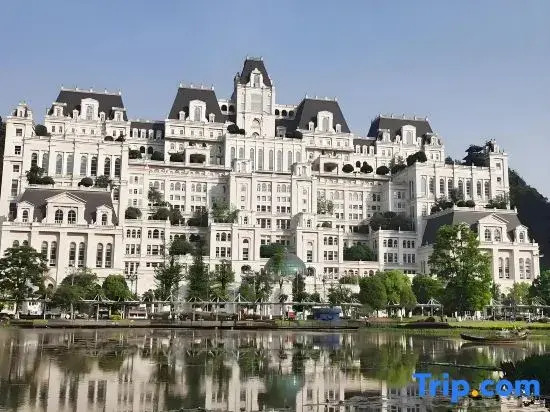 Manster Yaju Boutique Stay (Guiyang Fangyuanhui Dolphin Plaza)