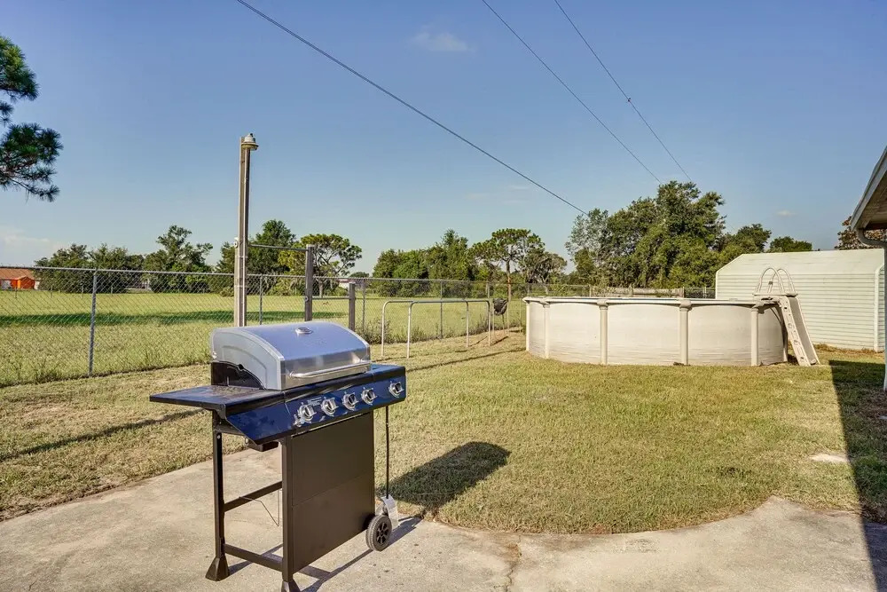 Family-friendly Winter Haven Home w/ Pool!
