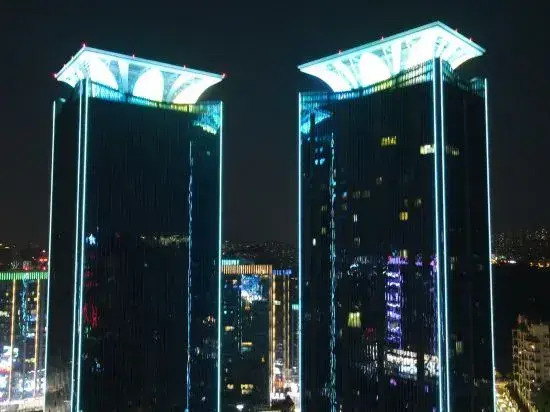 cloud hotel