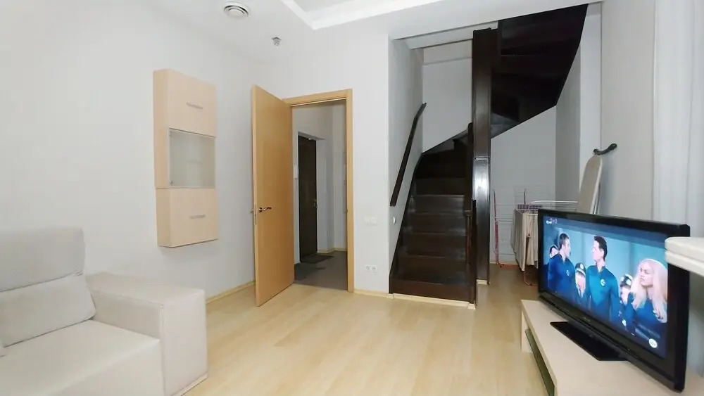 Deluxe 2 Bedroom Apartment Near Kreschatyk - 4001