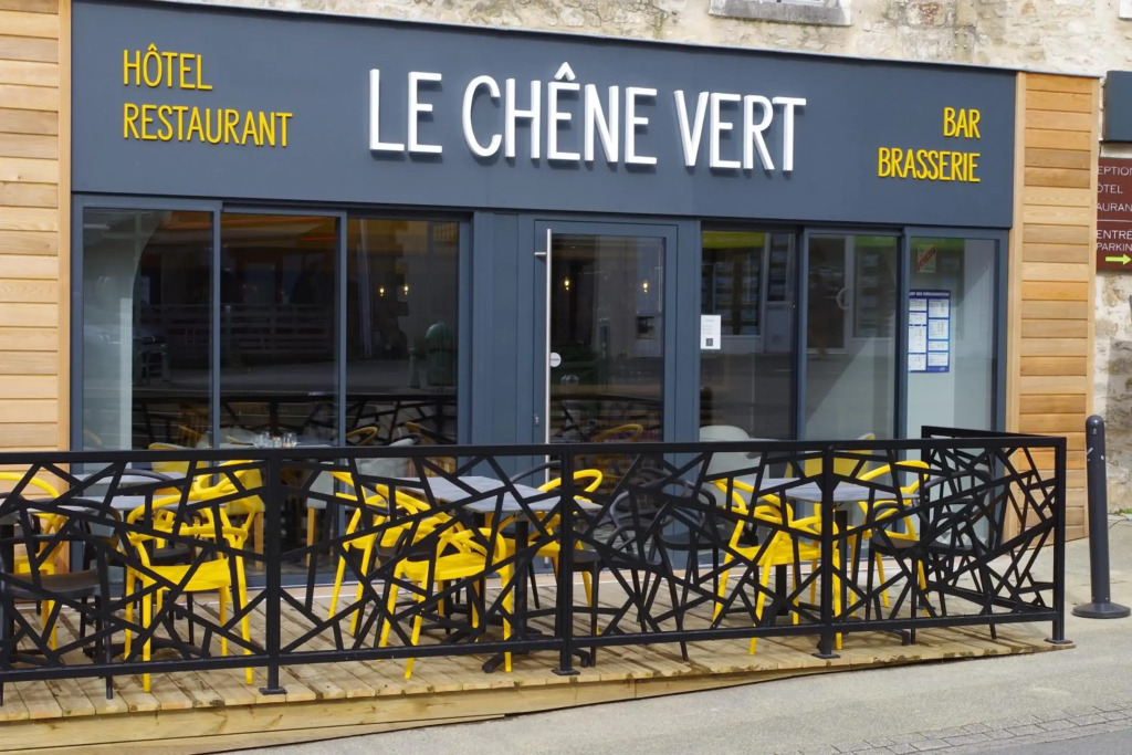 Logis Hotel Le Chêne Vert