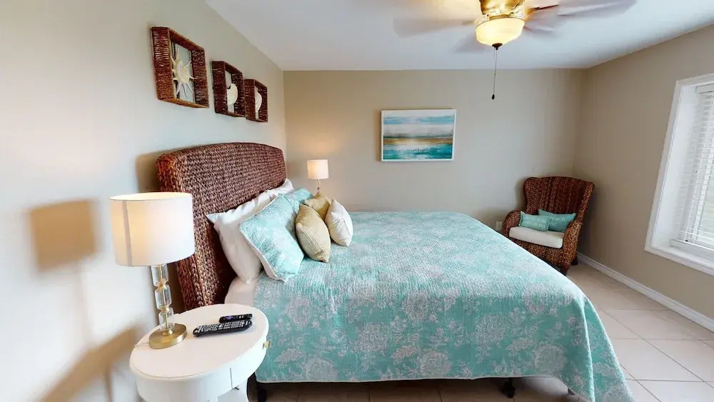 Island 120 3 Bedroom Condo