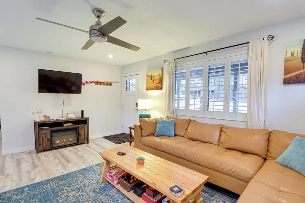 Updated Pinetop Home: 5 Mi to Woodland Lake Park!