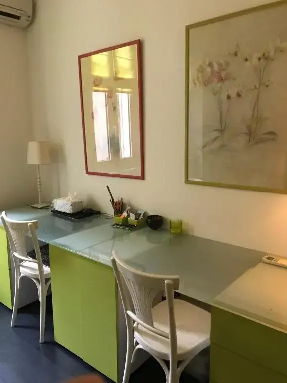Chambre 1 personne avec terrasse centre ville Marseille 3 nuits min , femme uniquement
