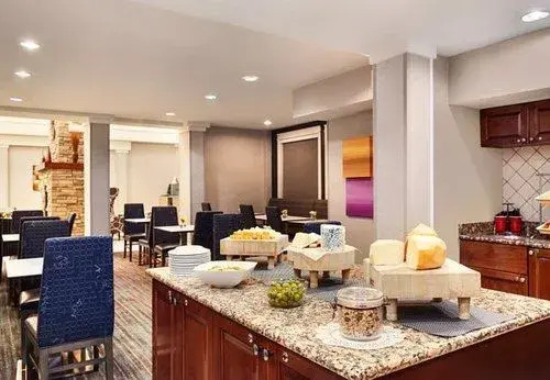 Residence Inn by Marriott Greensboro Airport