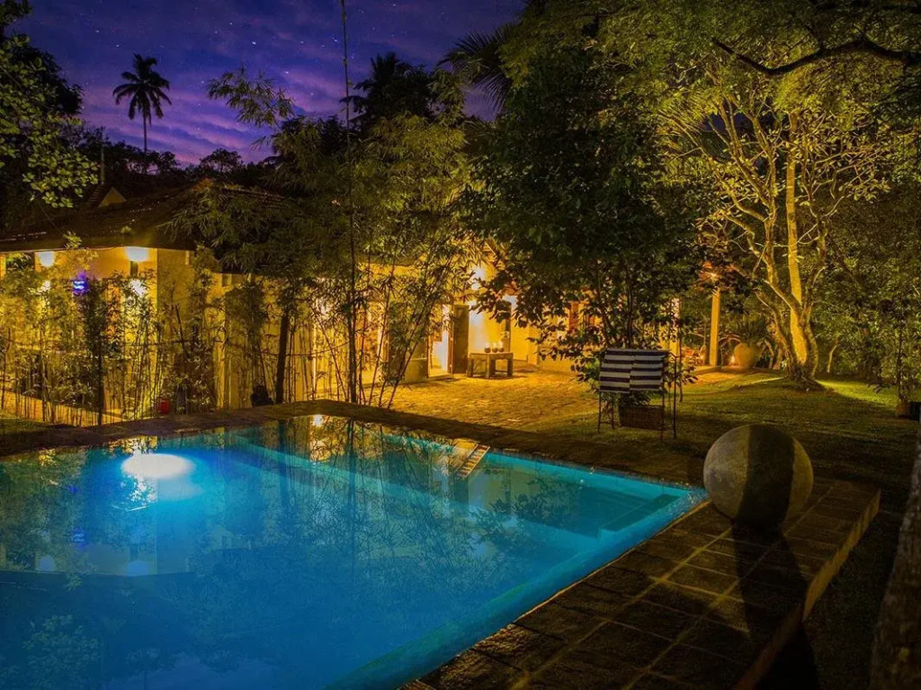 MO River House Luxury Villa