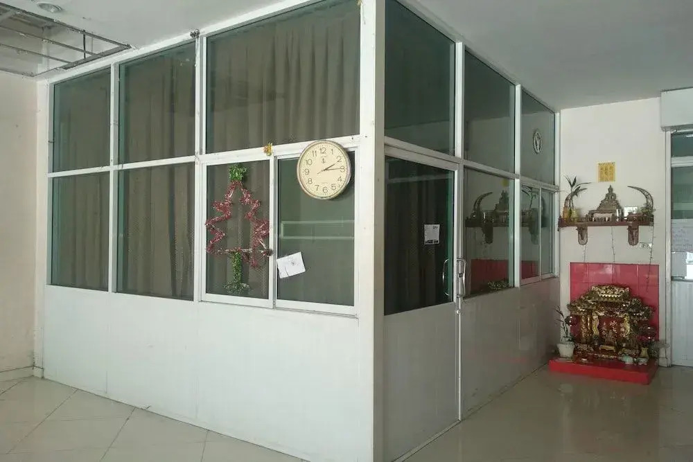 Oyo 75349 CozyRooms at South Pattaya