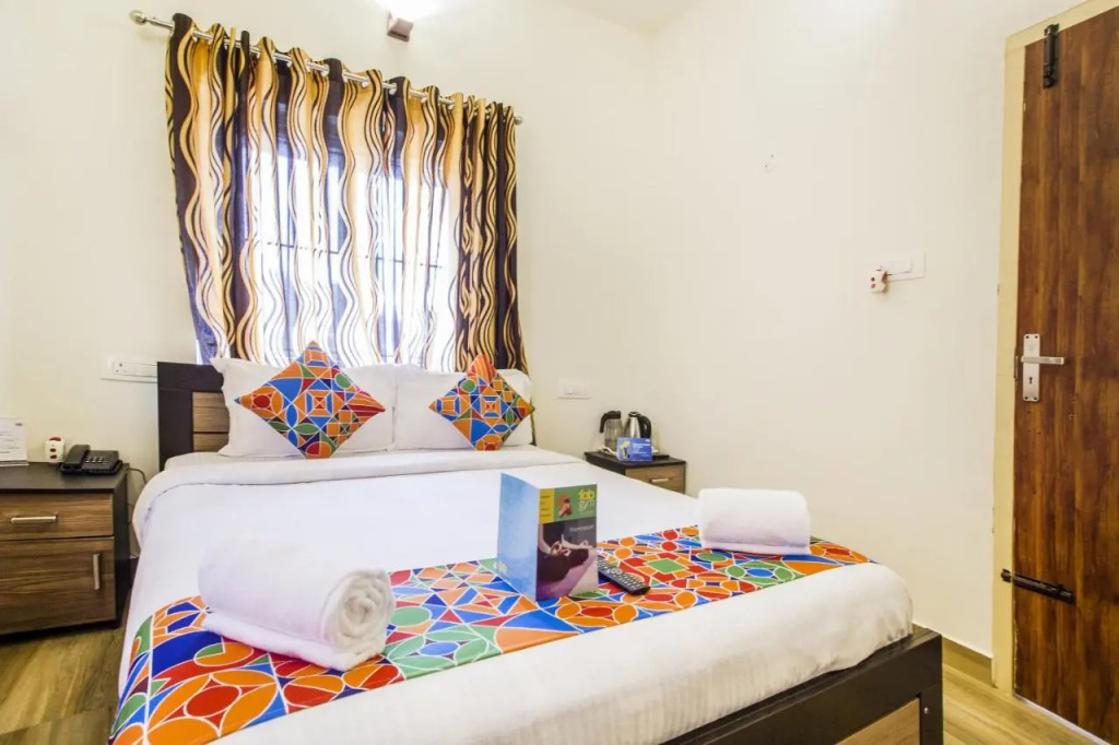 Fabexpress Grand Castle Hill Resorts