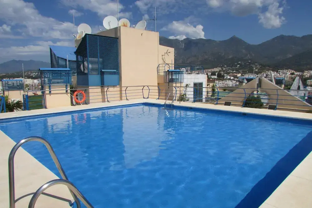 2F MTR - Marbella Temporary Rent 3bedrooms Old Town