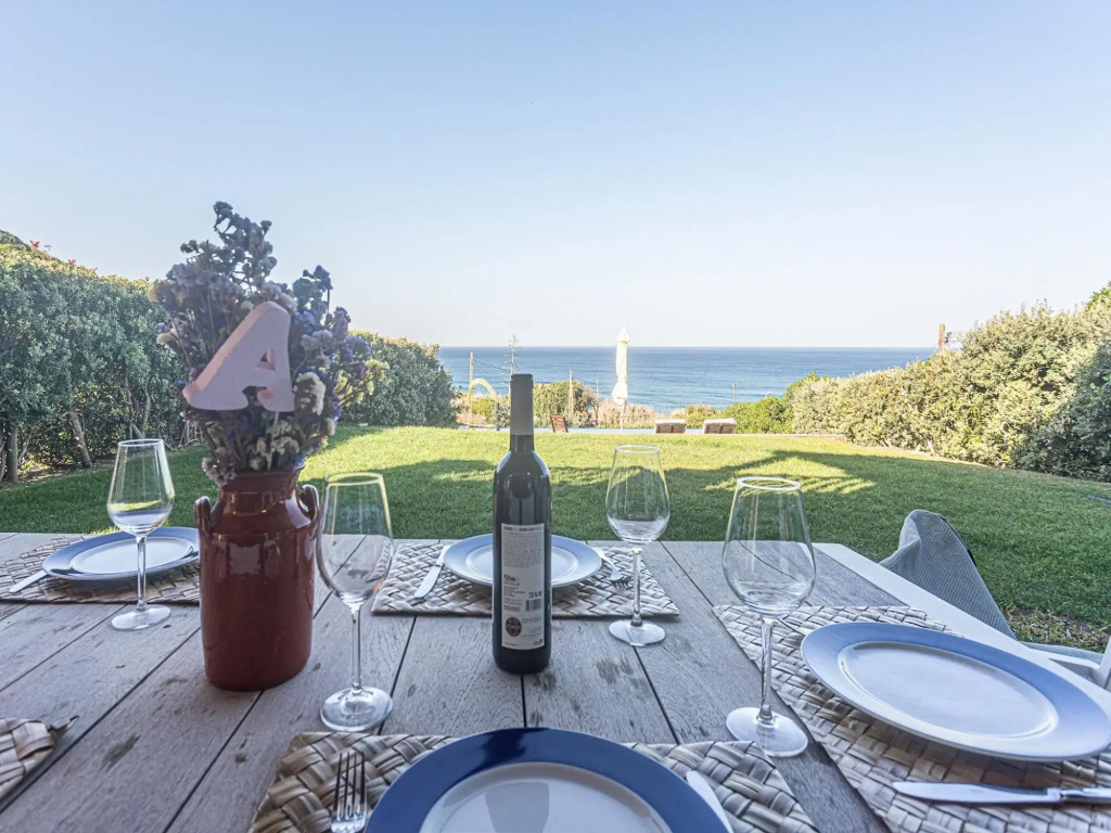 Villa Osiris (AL) in Colares