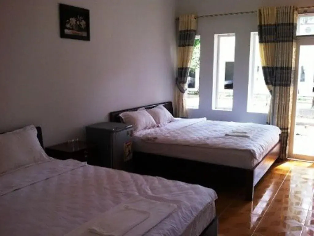 Thiên Tân Hotel