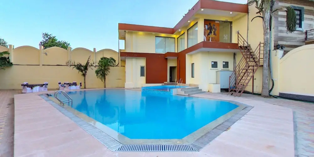 Hotel Kaushal International